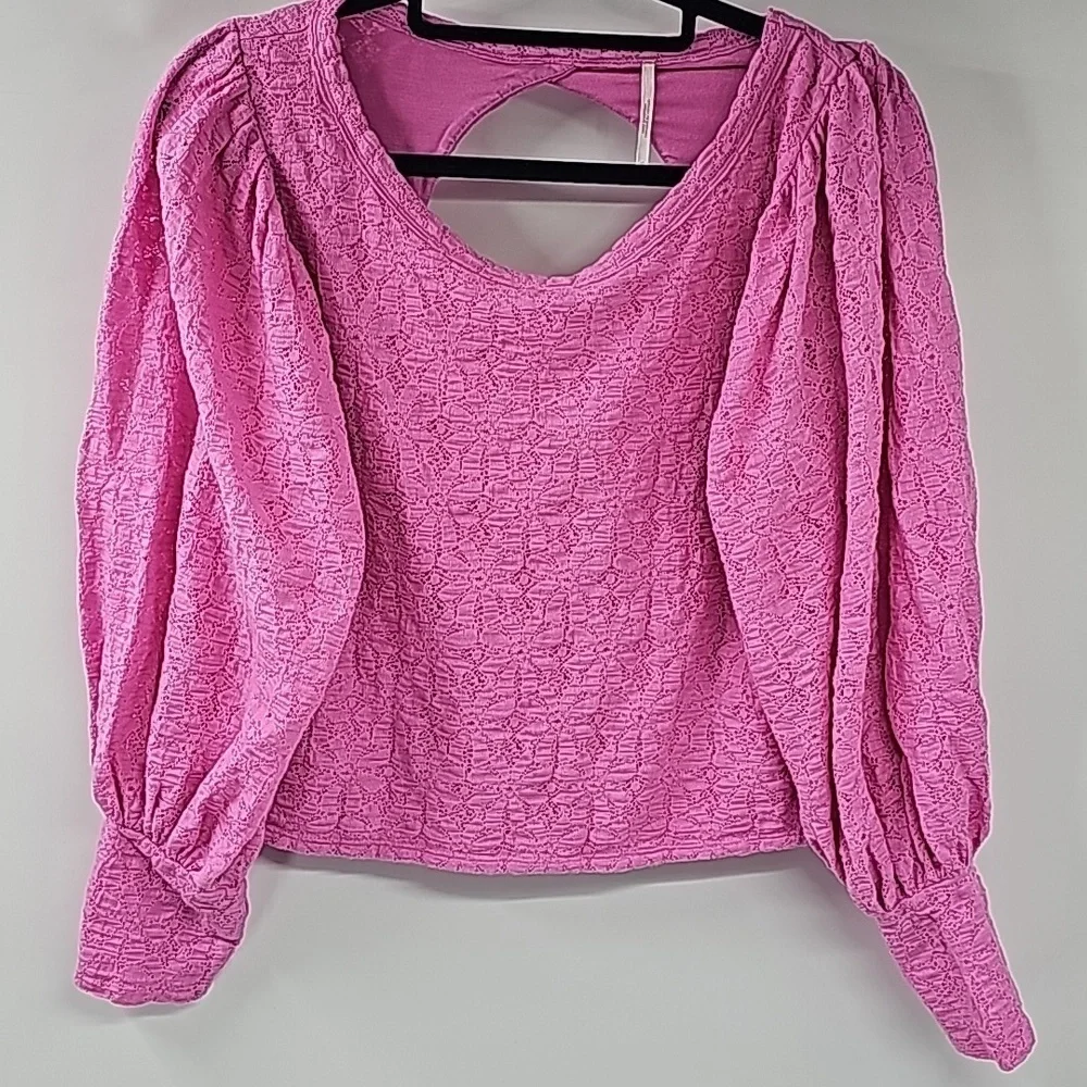 Free People Tea‎ Time Top Barbie Pink Lacey Puffed Sleeve Open Back Top